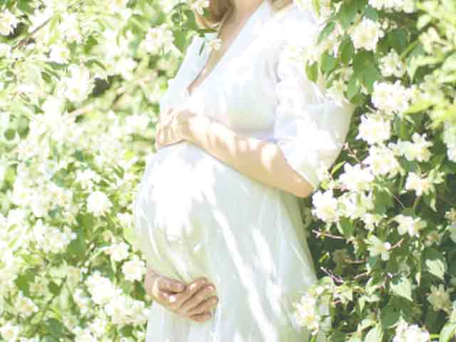 Q.妊娠中期で内服可・不可が入れ替わる薬剤は？の画像